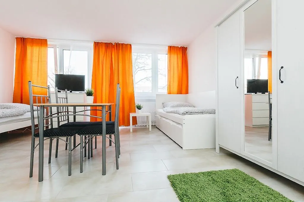 Workers Apartments كولونيا