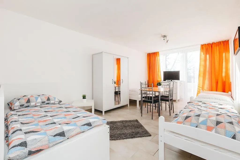 Workers Apartments كولونيا