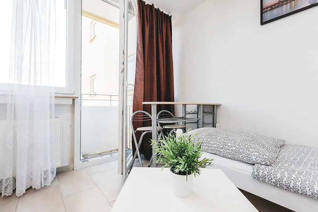 Workers Apartments كولونيا